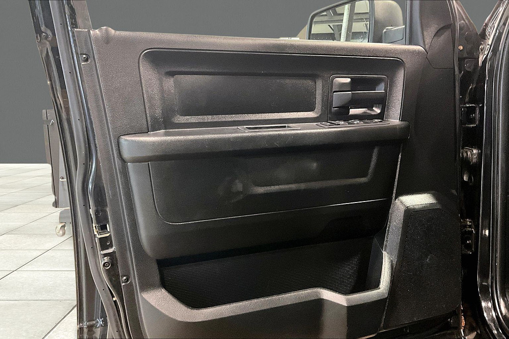 2018 Dodge RAM Located at Cole Auto Outlet slide-image