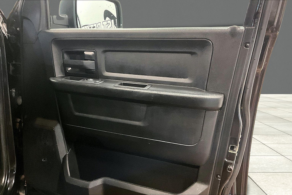 2018 Dodge RAM Located at Cole Auto Outlet slide-image