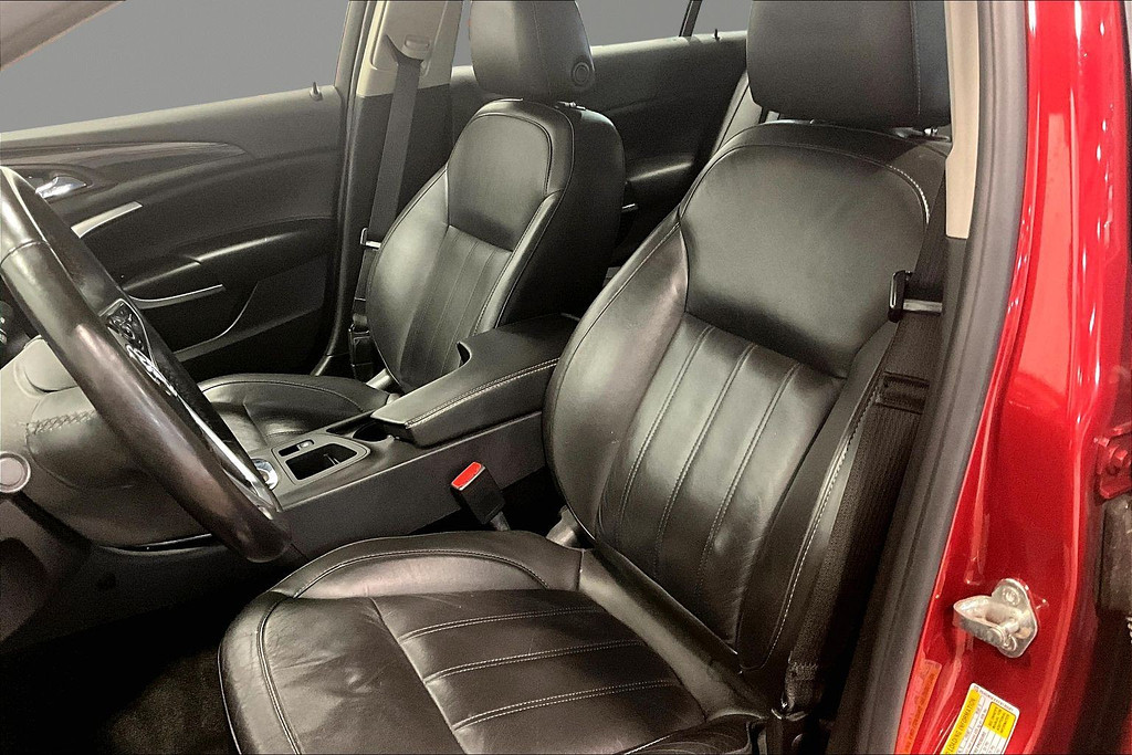 2015 Buick REGAL Located at Cole Auto Outlet light-box-slides