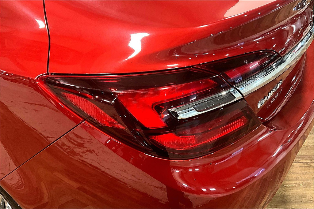 2015 Buick REGAL Located at Cole Auto Outlet light-box-slides