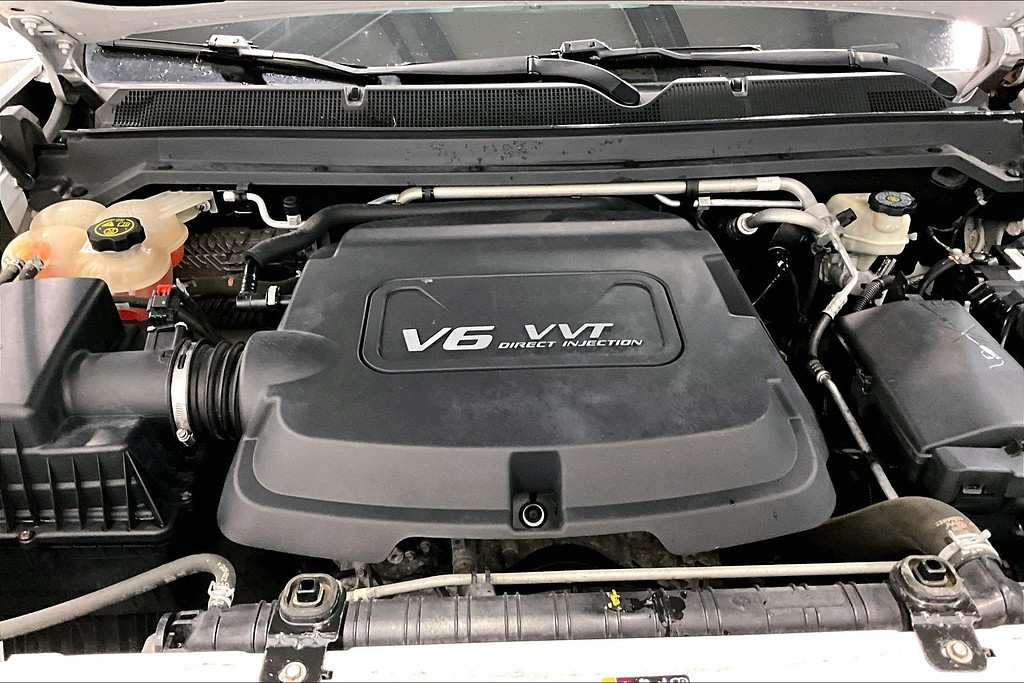 2015 Chevrolet COLORADO Located at Cole Auto Outlet slide-image