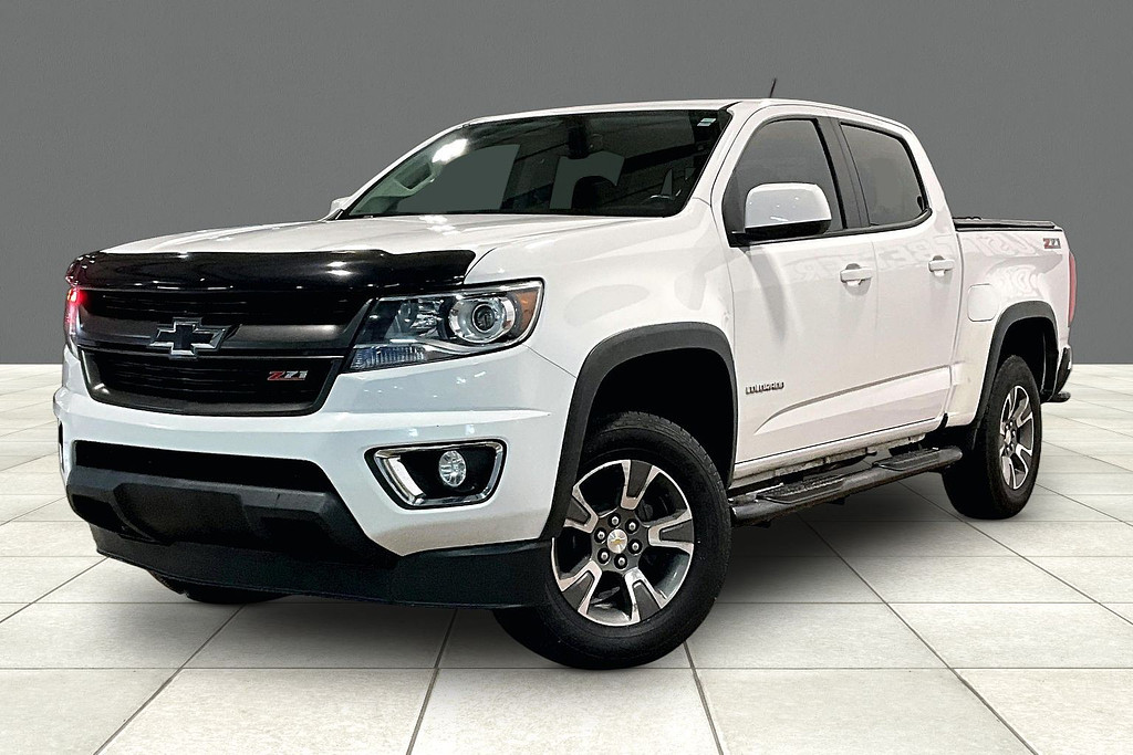 2015 Chevrolet COLORADO Located at Cole Auto Outlet light-box-slides