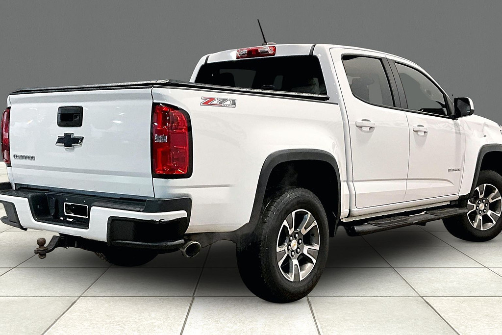 2015 Chevrolet COLORADO Located at Cole Auto Outlet slide-image