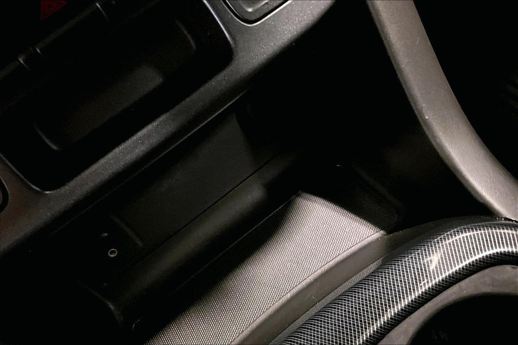 2015 Chevrolet COLORADO Located at Cole Auto Outlet light-box-slides