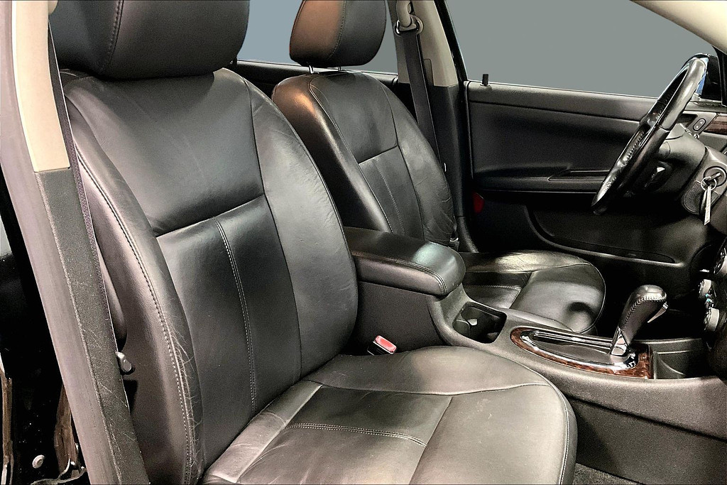 2014 Chevrolet IMPALA Located at Cole Auto Outlet slide-image