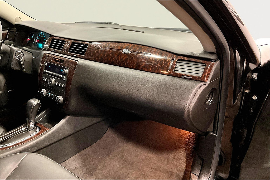 2014 Chevrolet IMPALA Located at Cole Auto Outlet slide-image