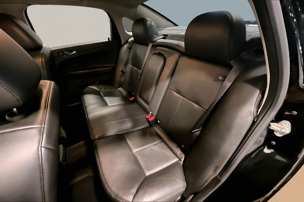 2014 Chevrolet IMPALA Located at Cole Auto Outlet slide-image