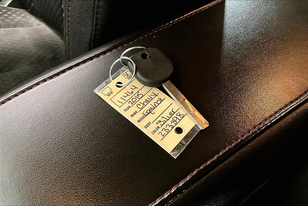 2015 Chevrolet EQUINOX Located at Cole Auto Outlet slide-image