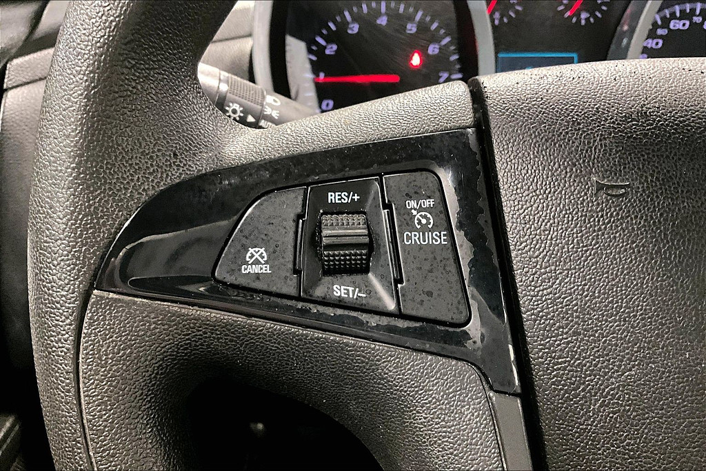 2015 Chevrolet EQUINOX Located at Cole Auto Outlet slide-image