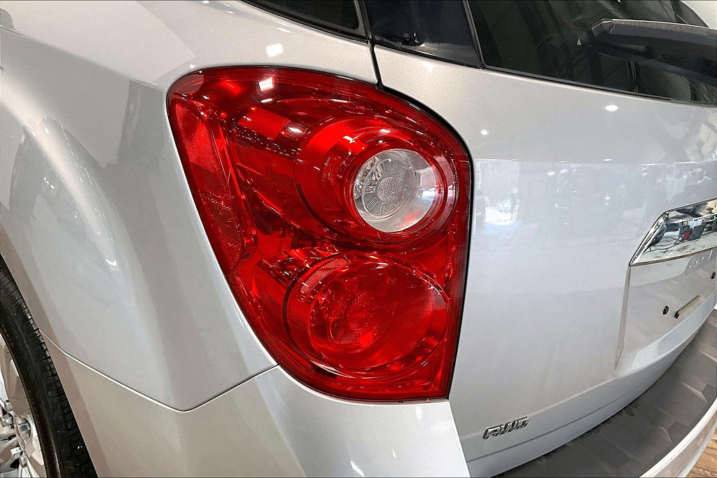 2015 Chevrolet EQUINOX Located at Cole Auto Outlet slide-image