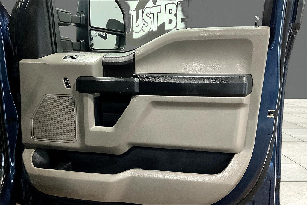 2018 Ford F-150 Located at Cole Auto Outlet light-box-slides
