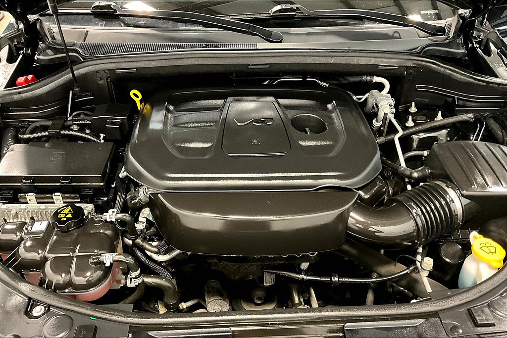 2019 Dodge DURANGO Located at Cole Auto Outlet light-box-slides