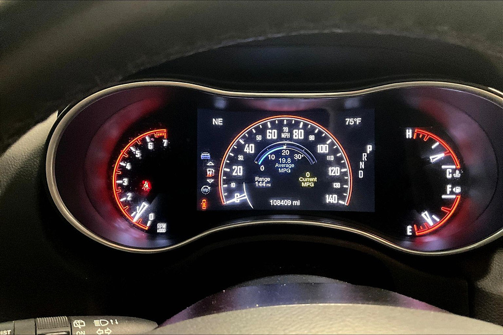 2019 Dodge DURANGO Located at Cole Auto Outlet light-box-slides