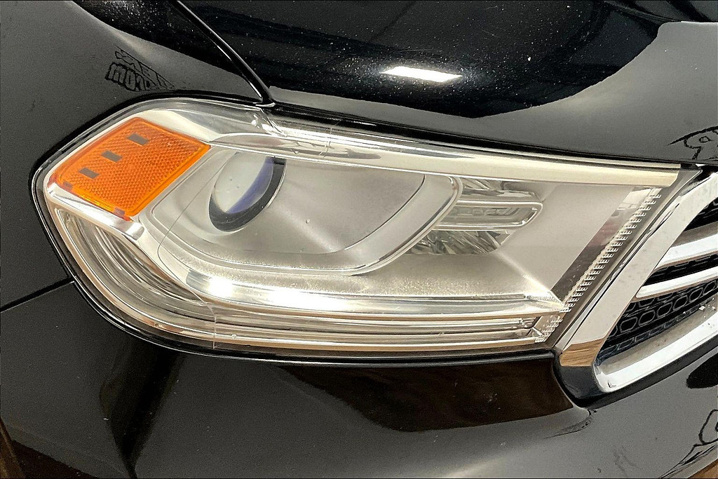 2019 Dodge DURANGO Located at Cole Auto Outlet light-box-slides