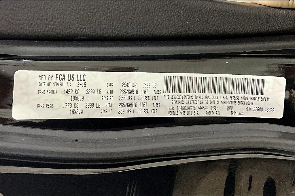 2019 Dodge DURANGO Located at Cole Auto Outlet light-box-slides