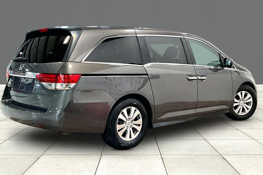2016 Honda ODYSSEY Located at Cole Auto Outlet slide-image