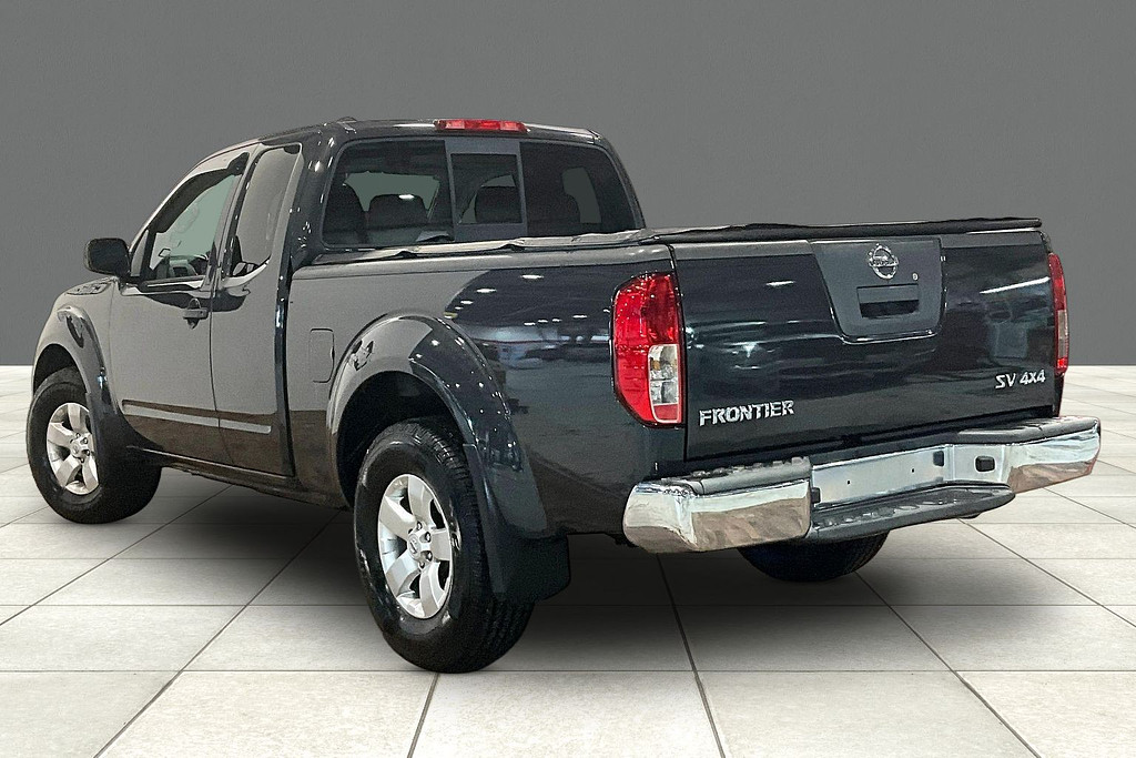 2012 Nissan FRONTIER Located at Cole Auto Outlet light-box-slides