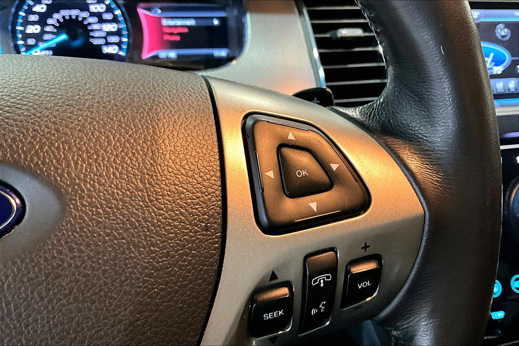 2014 Ford TAURUS Located at Cole Auto Outlet light-box-slides