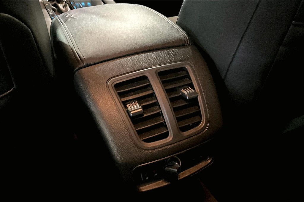 2014 Ford TAURUS Located at Cole Auto Outlet slide-image