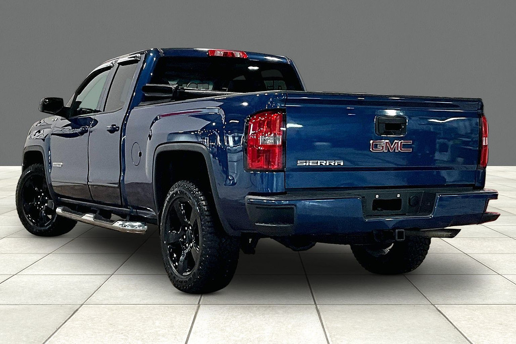 2017 GMC SIERRA Located at Cole Auto Outlet slide-image