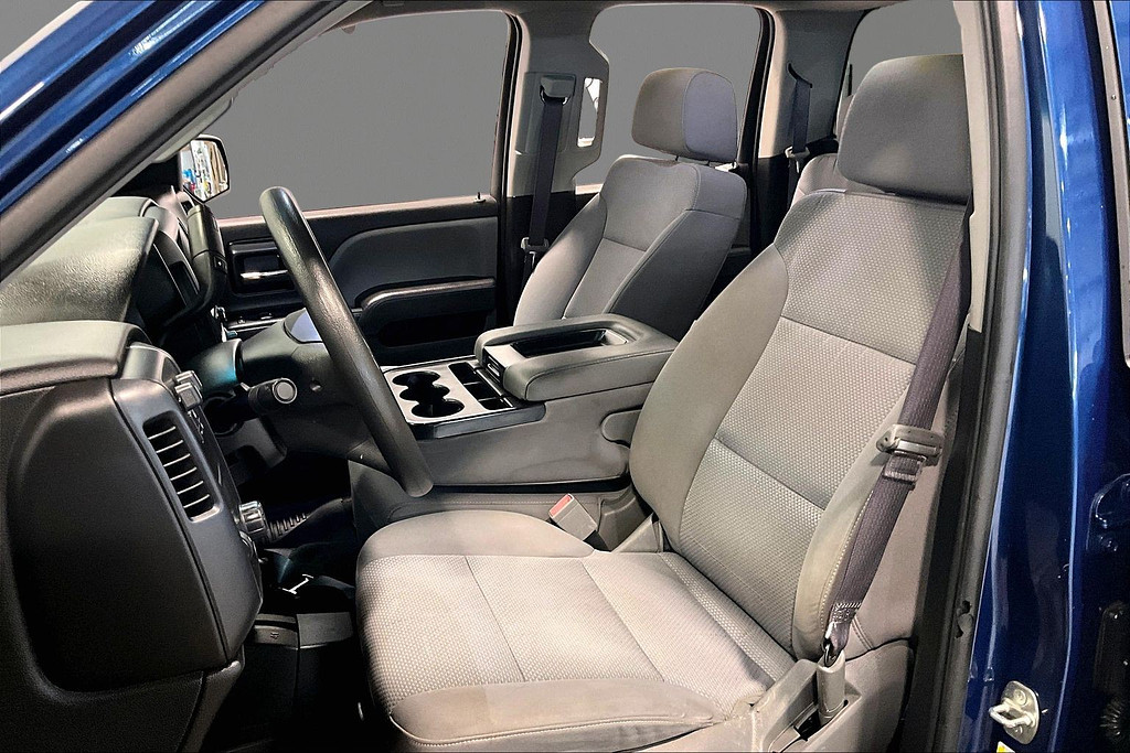 2017 GMC SIERRA Located at Cole Auto Outlet slide-image