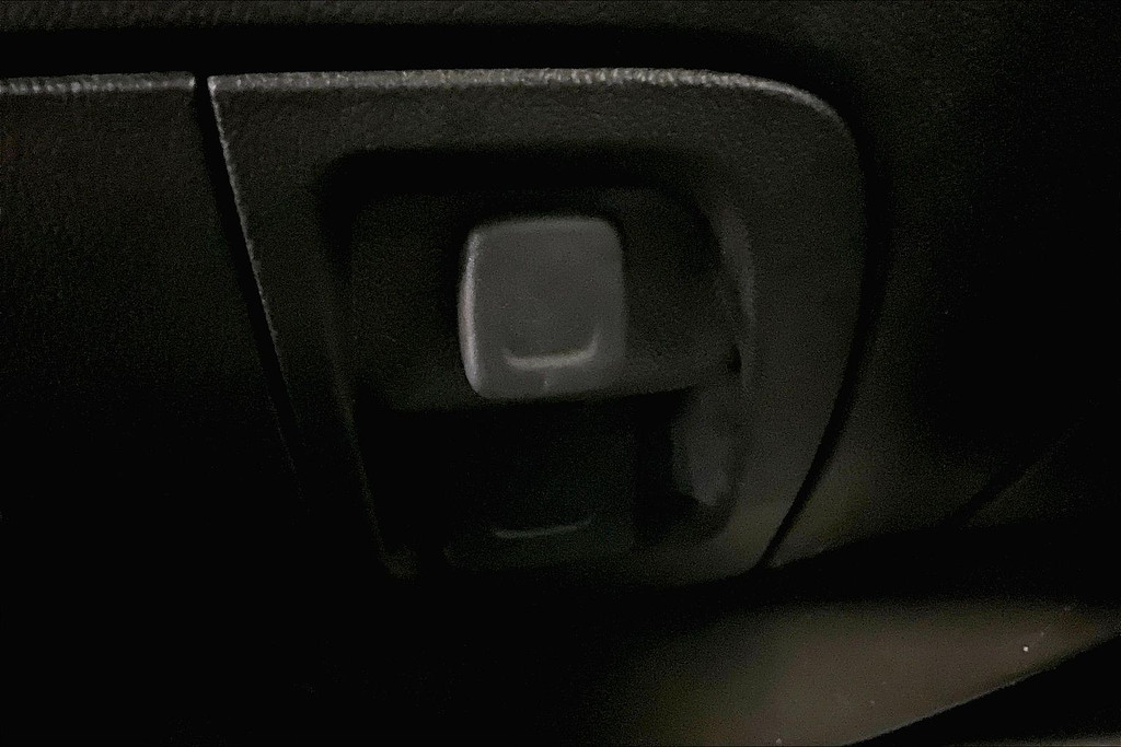 2017 GMC SIERRA Located at Cole Auto Outlet slide-image