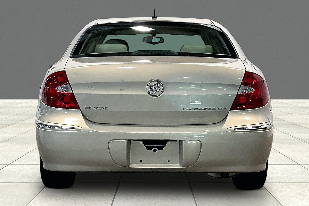 2008 Buick LACROSSE Located at Cole Auto Outlet light-box-slides