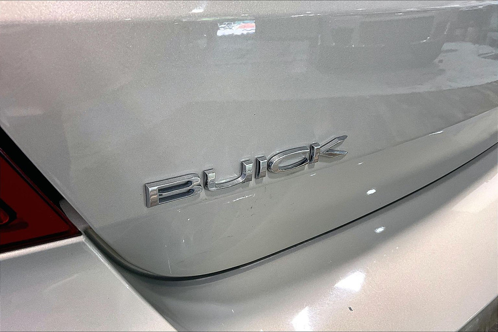 2008 Buick LACROSSE Located at Cole Auto Outlet light-box-slides