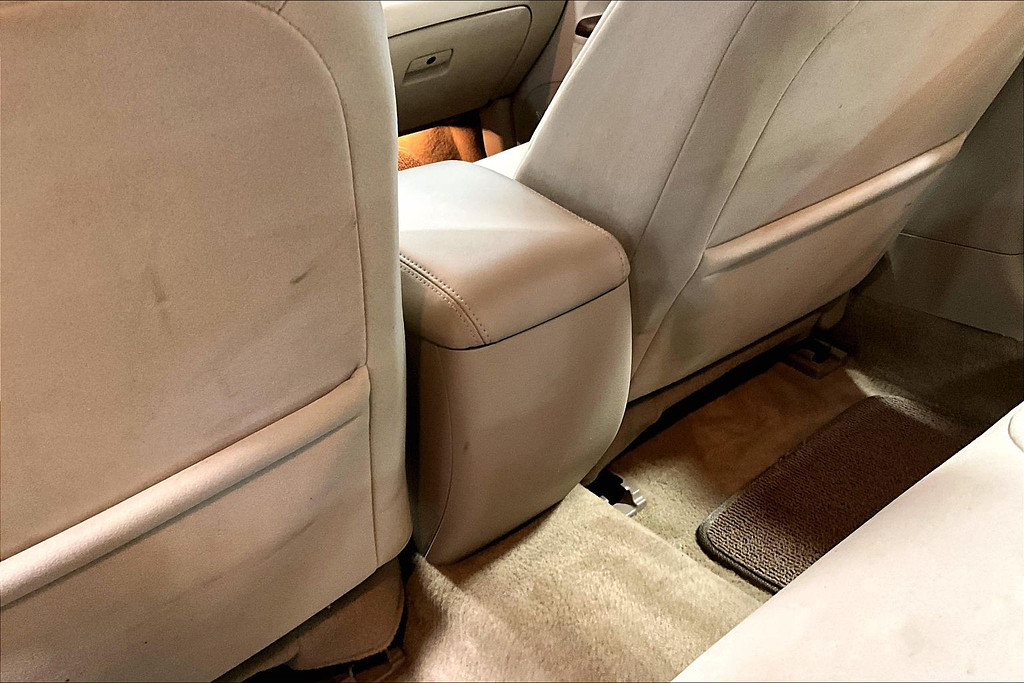 2008 Buick LACROSSE Located at Cole Auto Outlet light-box-slides