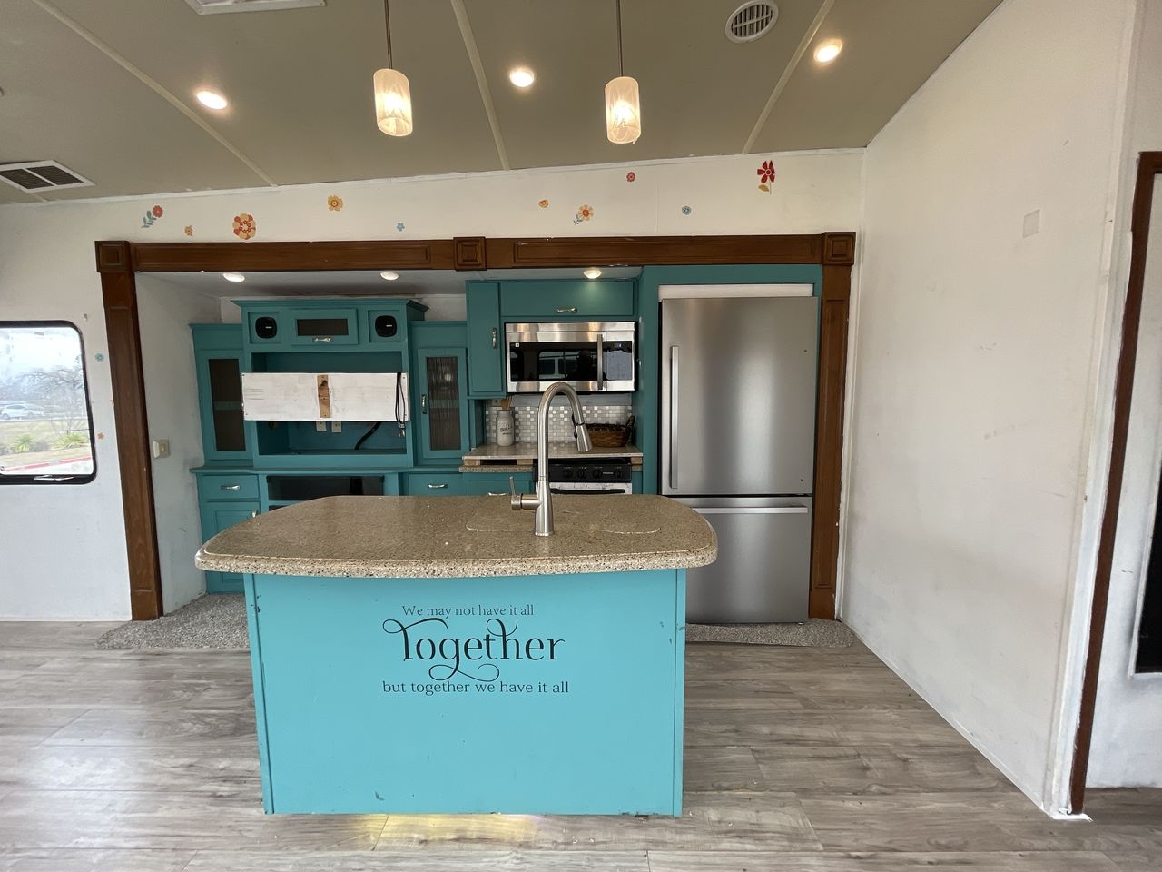 2016 FOREST RIVER CEDAR CREEK SILVERBA