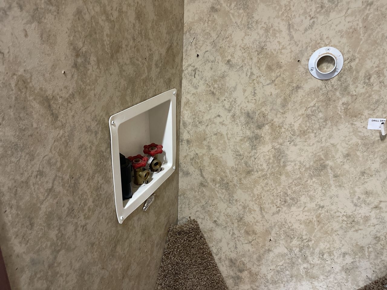 2016 FOREST RIVER CEDAR CREEK SILVERBA