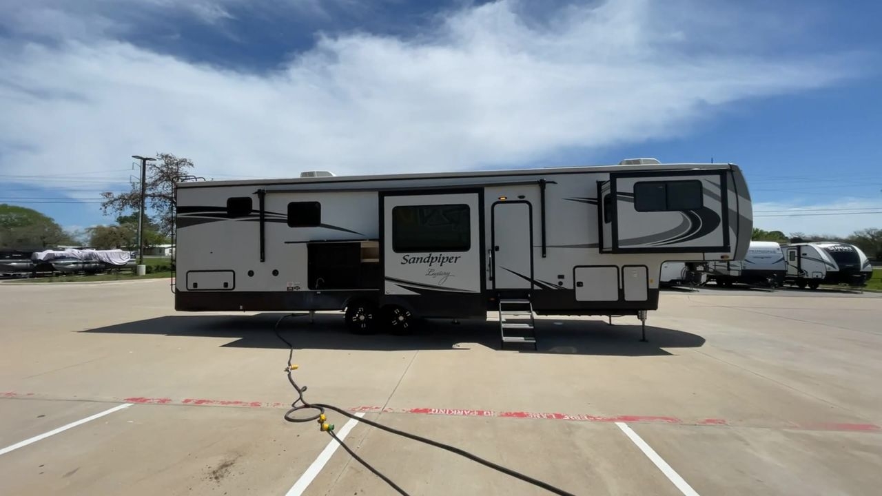 2022 FOREST RIVER SANDPIPER 391FLRB