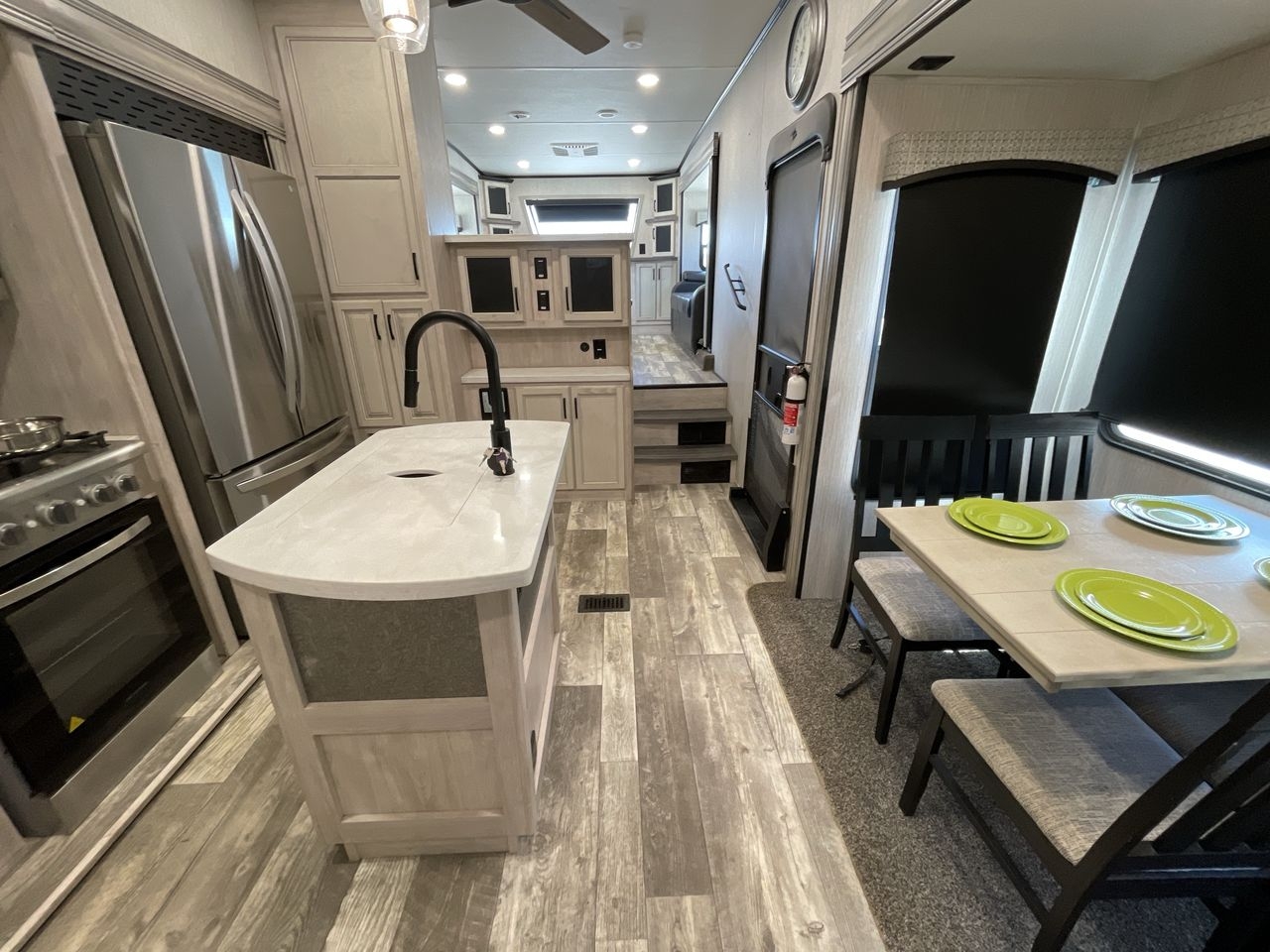 2022 FOREST RIVER SANDPIPER 391FLRB