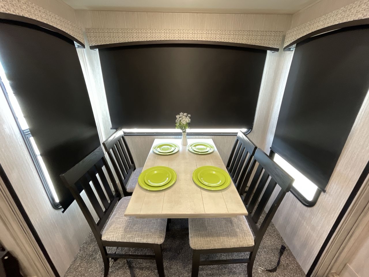 2022 FOREST RIVER SANDPIPER 391FLRB