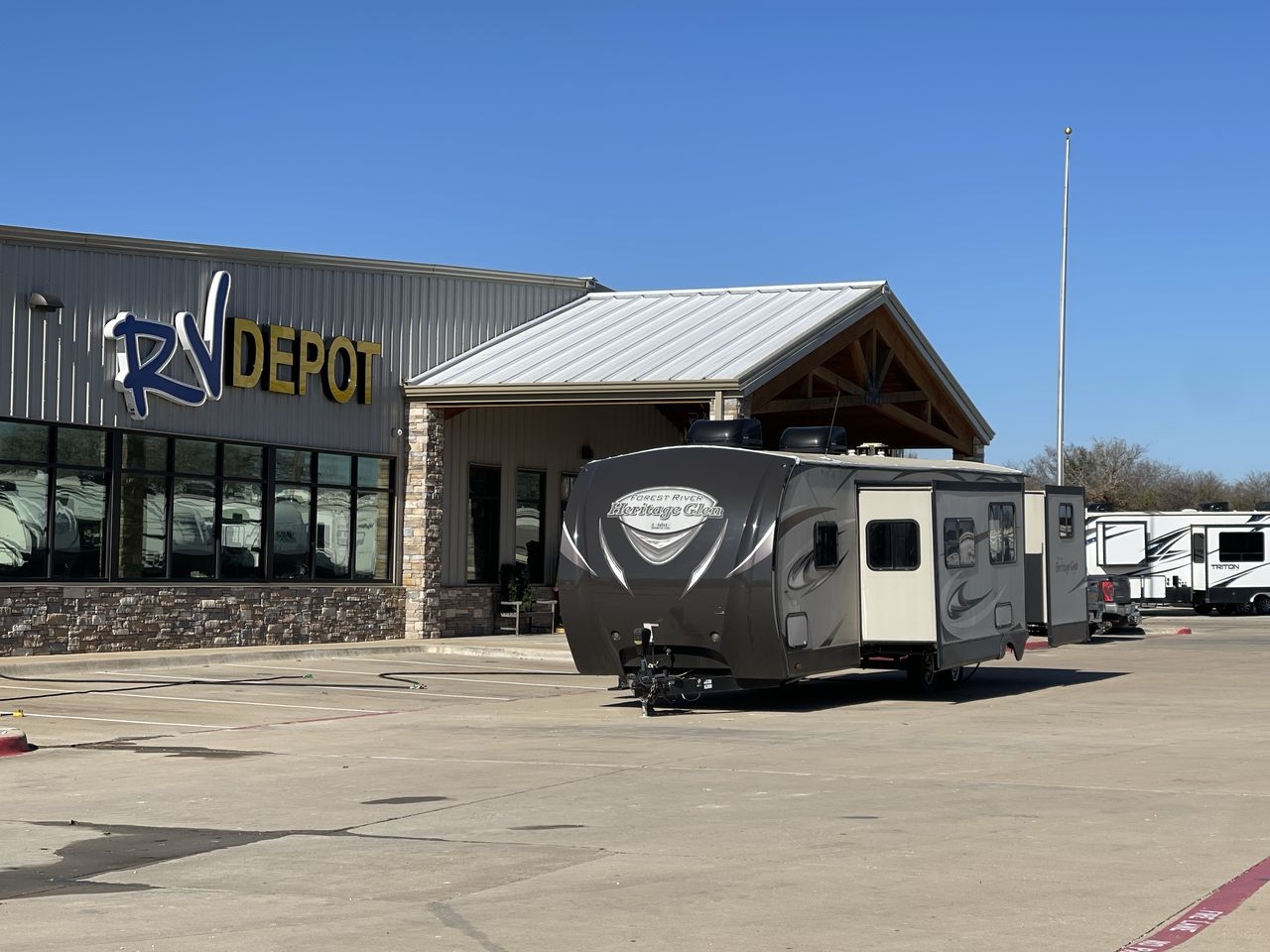 2016 FOREST RIVER HERITAGE GLEN 312QBU