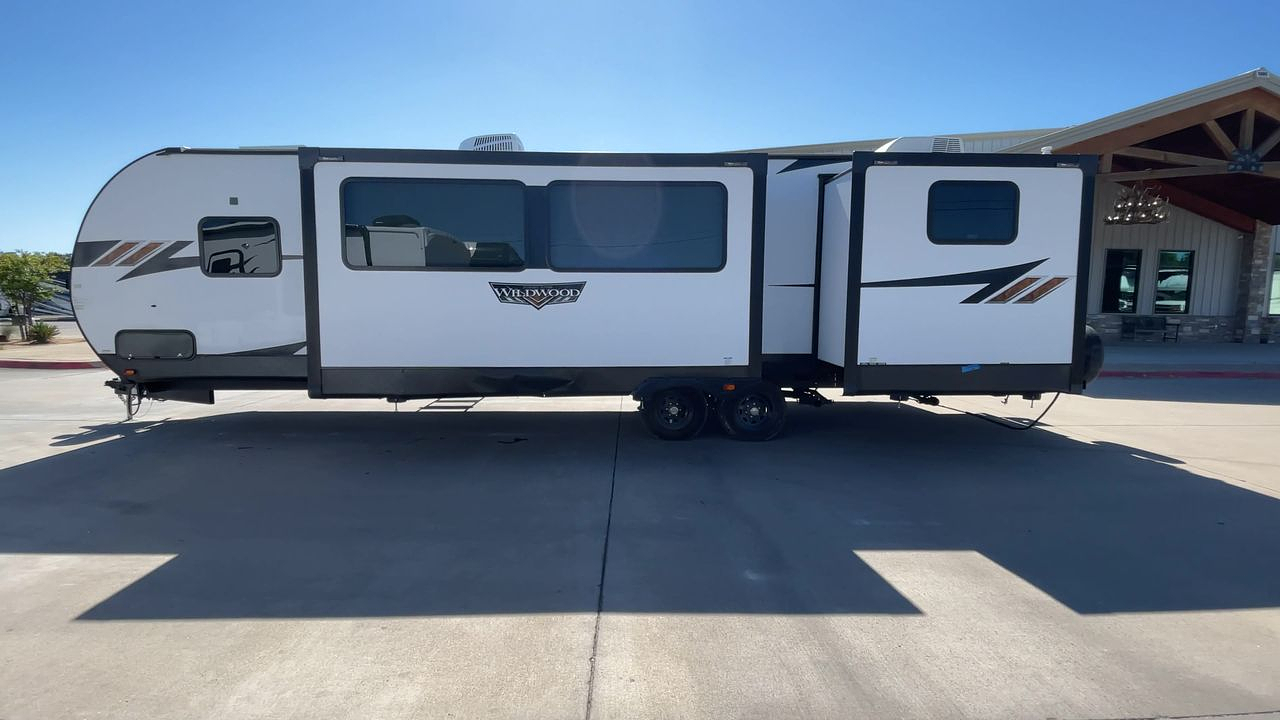 2023 FOREST RIVER WILDWOOD 31KQBTS