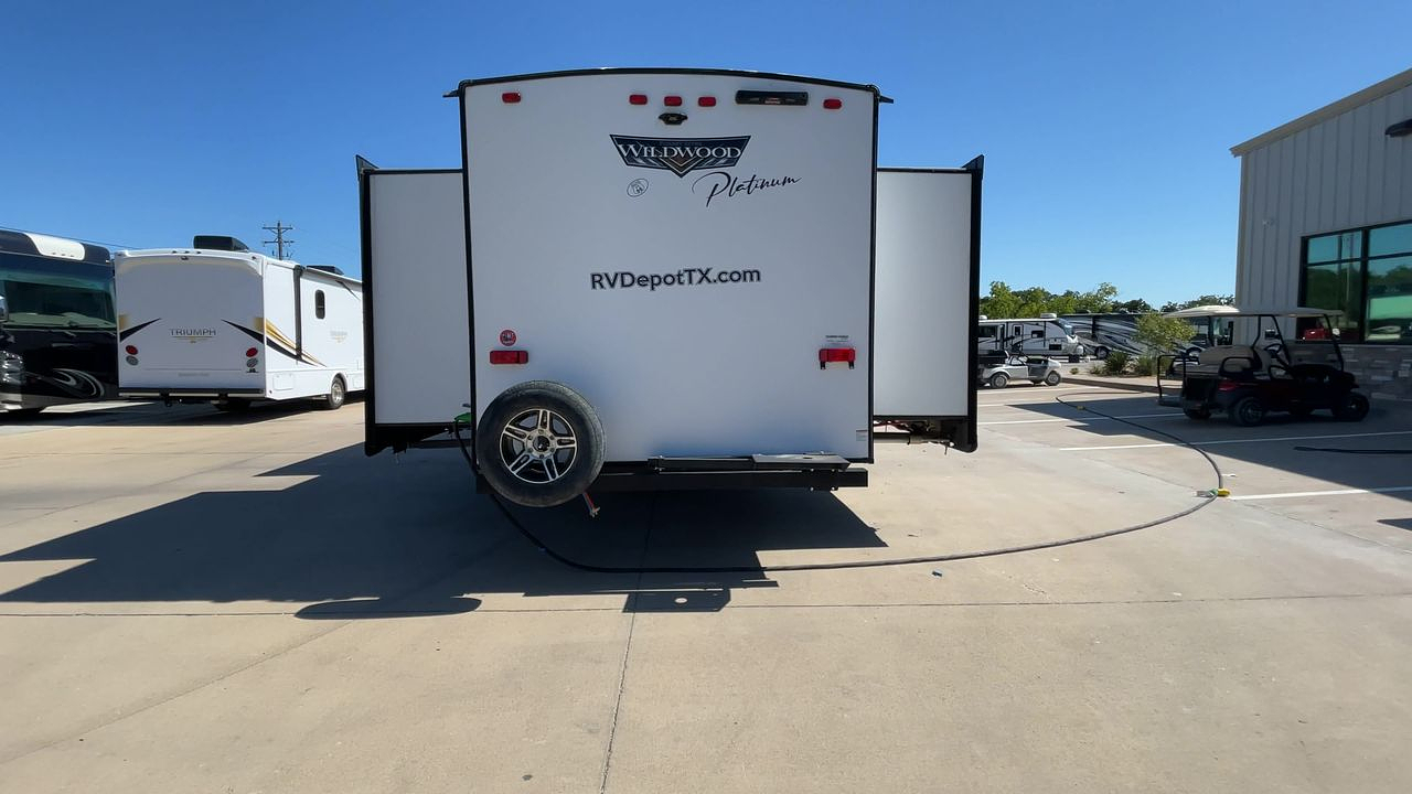 2023 FOREST RIVER WILDWOOD 31KQBTS