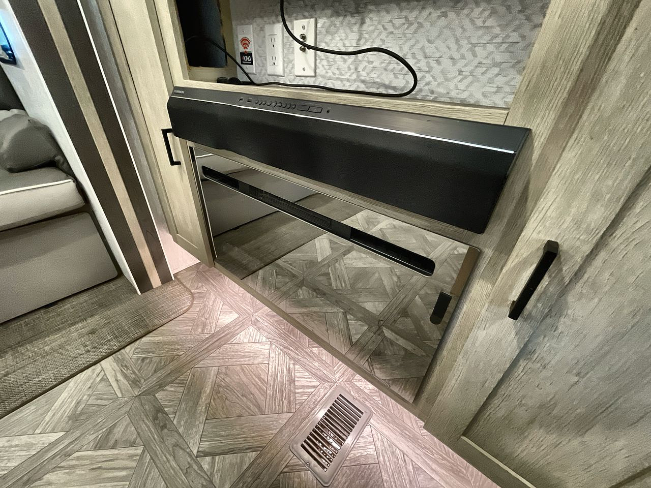 2023 FOREST RIVER WILDWOOD 31KQBTS