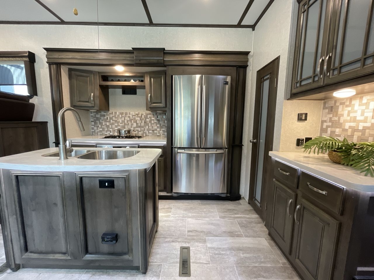2019 KEYSTONE MONTANA 3791RD