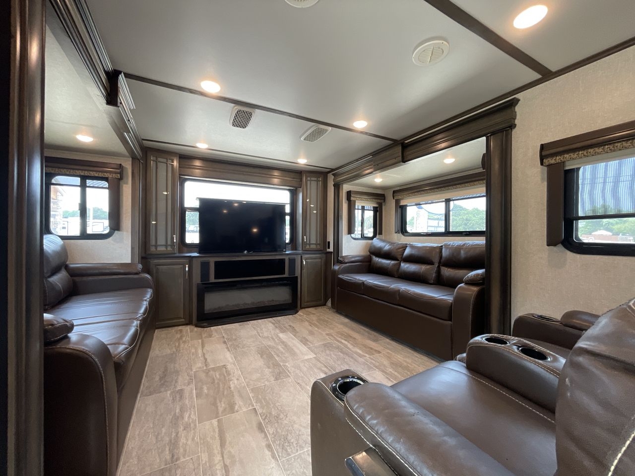 2019 KEYSTONE MONTANA 3791RD