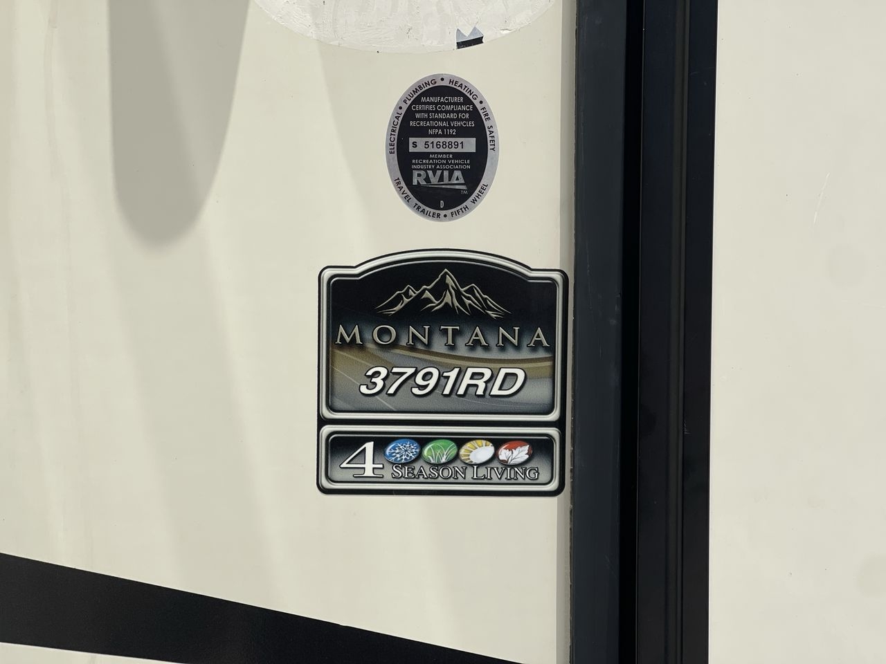 2019 KEYSTONE MONTANA 3791RD