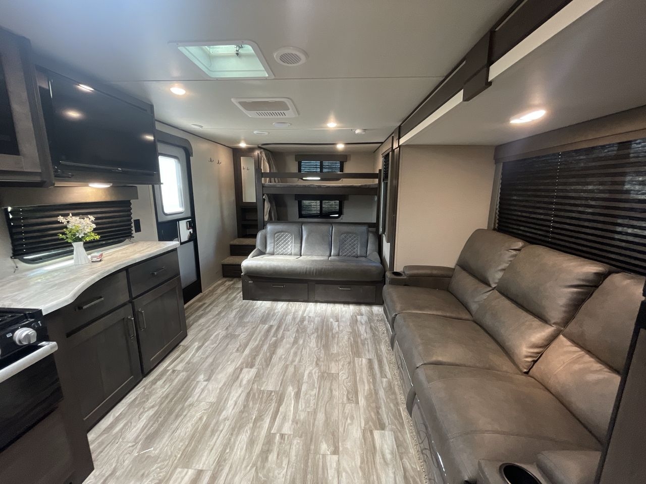 2022 GRAND DESIGN TRANSCENDXPLOR 265BH