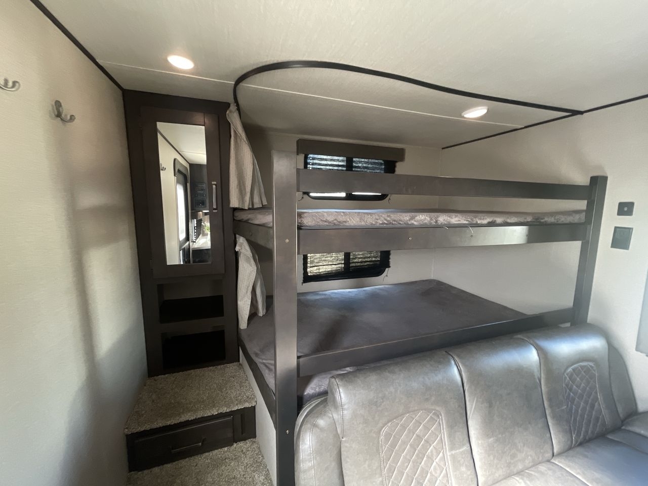 2022 GRAND DESIGN TRANSCENDXPLOR 265BH