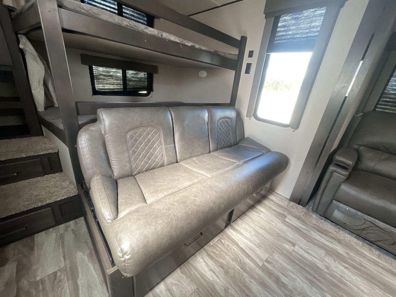 2022 GRAND DESIGN TRANSCENDXPLOR 265BH