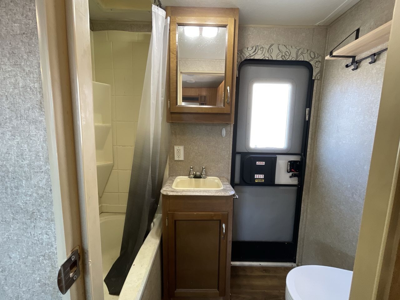 2016 CATALINA 321BHDSCK