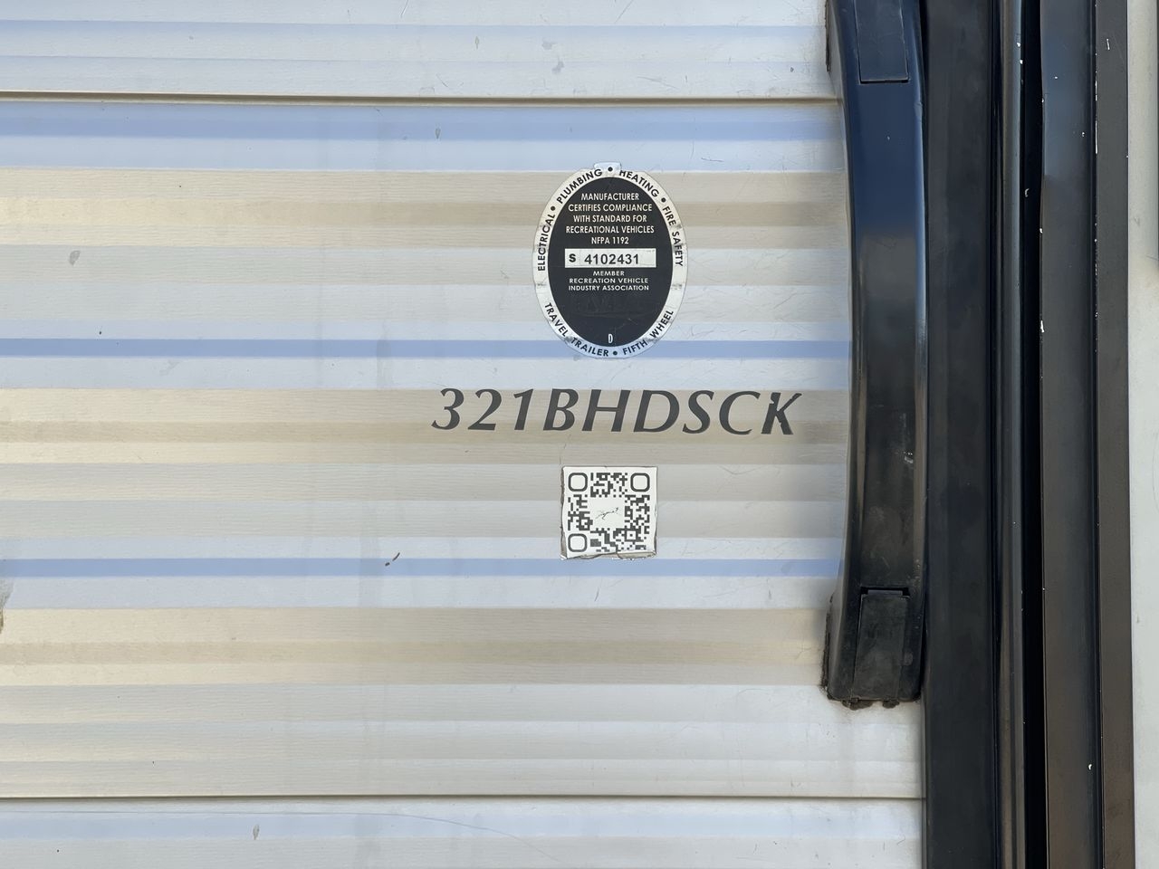 2016 CATALINA 321BHDSCK