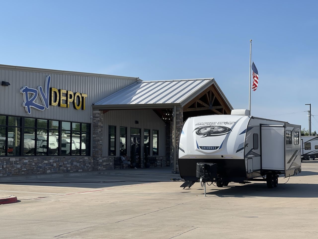 2022 FOREST RIVER ALPHA WOLF 26DBH-L