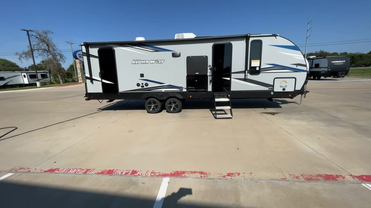 2022 FOREST RIVER ALPHA WOLF 26DBH-L