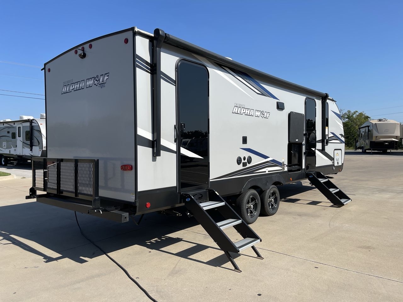 2022 FOREST RIVER ALPHA WOLF 26DBH-L