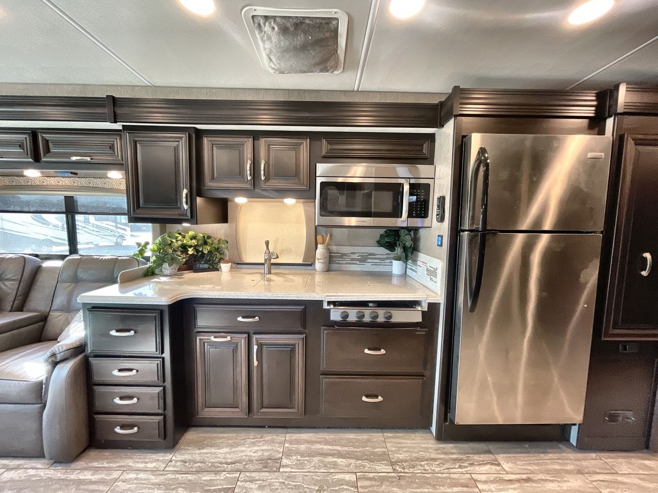 2018 FOREST RIVER BERKSHIRE 39A